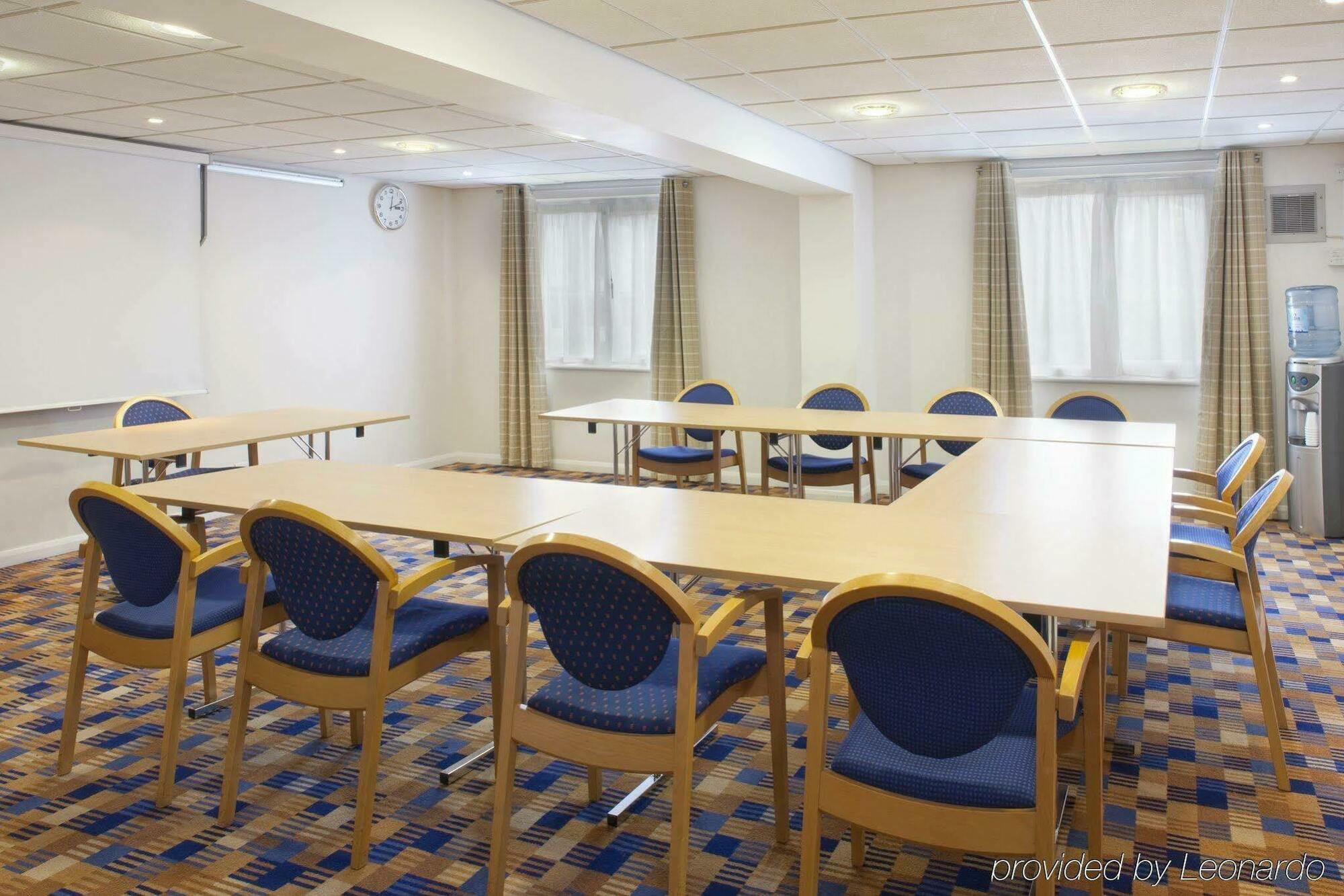 Holiday Inn Express Gloucester - South By Ihg Exterior photo